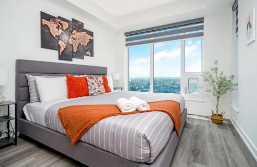 Kitchener Apartment | Modern 1BR Condo - King bed - Cityscape Views