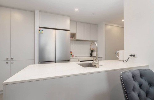 Phillip Apartment | Modern 2-Bed Apartment with Premium Amenities