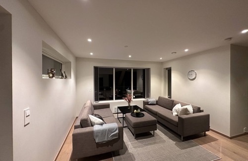 Tromso Apartment | Modern and spacious apartment withe grate view.