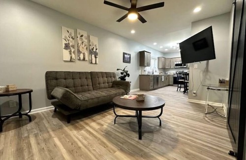 Buffalo Apartment | Modern Buffalo Retreat 1 bd 1 bath