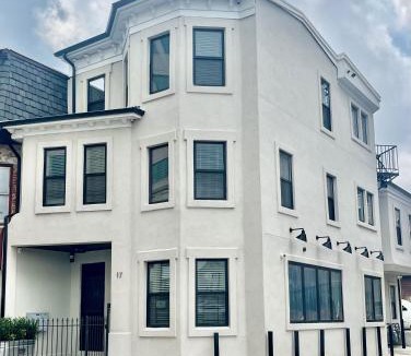 Trenton Apartment | Modern Fully Renovated Suite & Loft in Downtown Trenton
