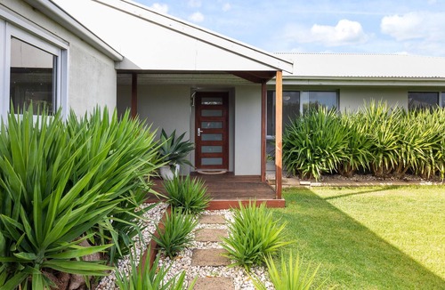 Mount Gambier House | Modern house walking distance to city centre