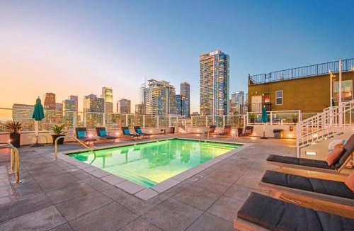 Historic Core Apartment | Modern Loft 1BR in Downtown LA!