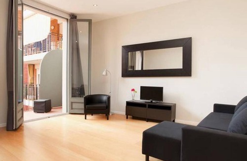 Eixample Apartment | Modern Quiet Flat With A Large Balcony