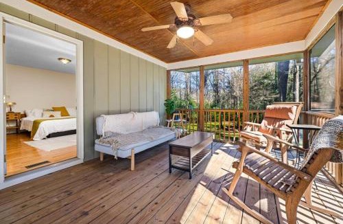 Northeast Raleigh House | Modern Rancher in the Woods