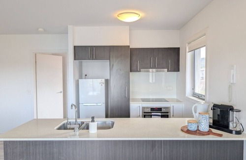 Wright Apartment | Modern & Relaxed Apartment, Great Views @Wright