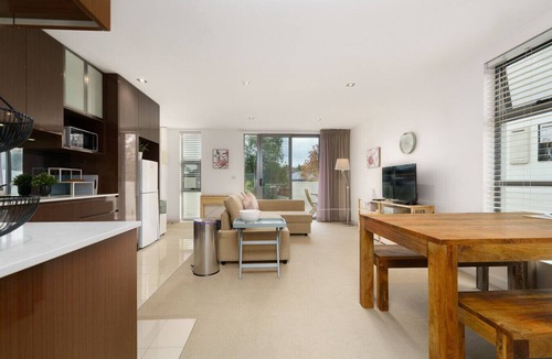 Campbell Apartment | Modern Stay in Campbell Near Canberra Centre