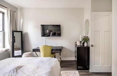 Union City Apartment | Modern West Hoboken 1- Bed 15 Minute Commute To NYC