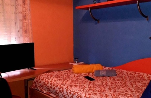 Coslada Bed & Breakfast | Moon hb single cosladaairport Wanda ifema bathroom to door