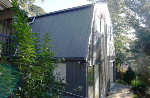 Diamond Creek House | Moon House - family bungalow