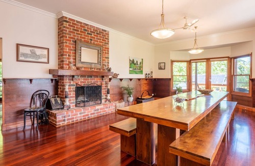 Pheasant Creek House | “Morella” Historical high-country homestead.