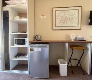 Queanbeyan Hotel | Motel Margeurita