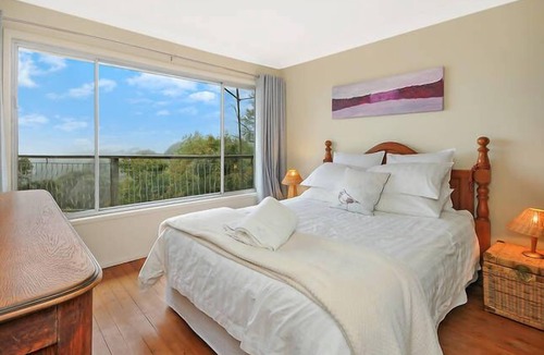 Leura House | Nagual Retreat with its 'big sky views