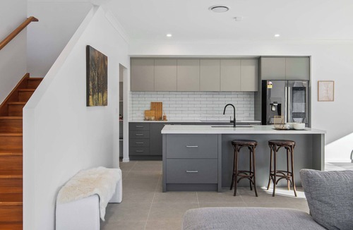Calamvale House | Neiwand Retreat by Arvia Living