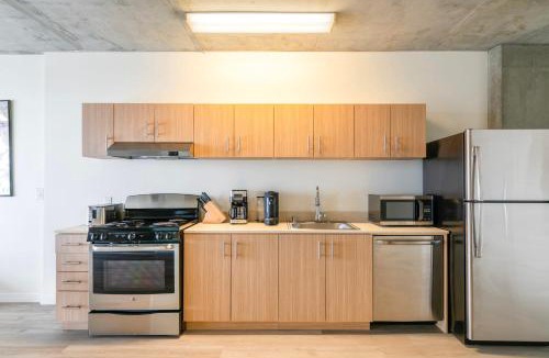 Los Angeles Apartment | New 2BR Upscale Hollywood Apartment