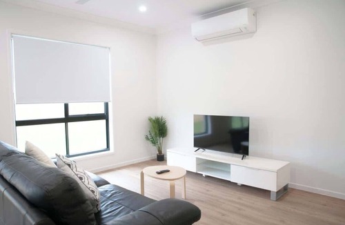 Park Ridge House | New 4 Bedroom house (Close to Browns Plains)