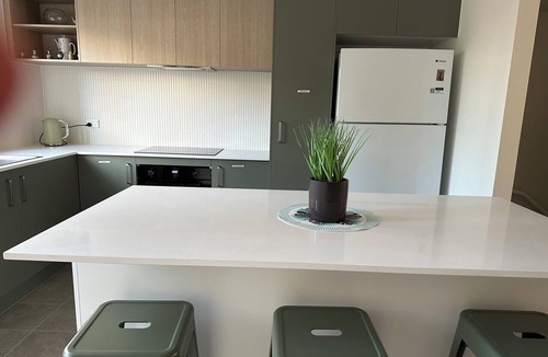 Gungahlin House | New large 3BR,3bathrms townhouse in Gunghalin, mountain views,central location