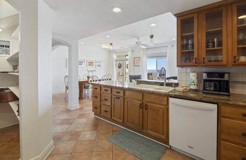 Southwind House | New Listing! Blue Views - Beautiful Waterfront Townhome At Southwind Marina