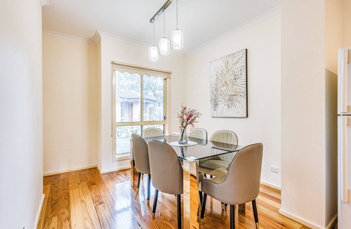 Glen Waverley House | New Melbourne Staycation 3BRM