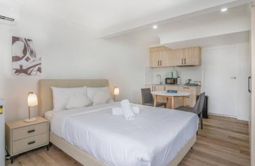 Macgregor House | New Self-Contained Unit for Solo or Couple Travelers