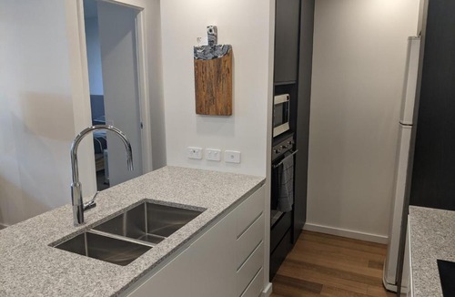 Braddon Apartment | New unit next to Myers