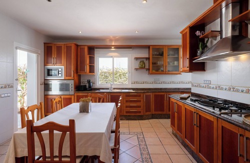 Santa Gertrudis Villa | New! Villa Lina - Four Bedroom Villa, Sleeps 8