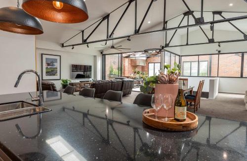 Newcastle West House | Newcastle Penthouse - Spa, Pool Table, City Centre