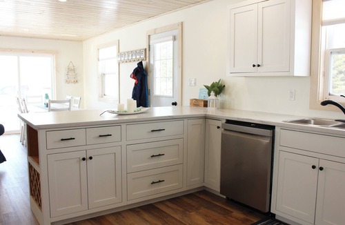 Darnley Cottage | Newly Built Ocean View Cottage, Minutes To Thunder Cove Beach