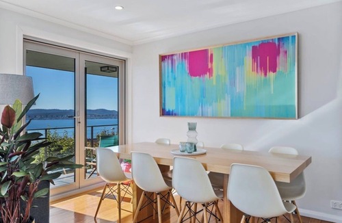 Sandy Bay Villa | Nicolas Escape panoramic views luxury and space