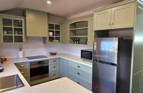 North Adelaide Cottage | North Adelaide, Festival Theatre, Adelaide Oval, Golf, Zoo, Botanic Gardens