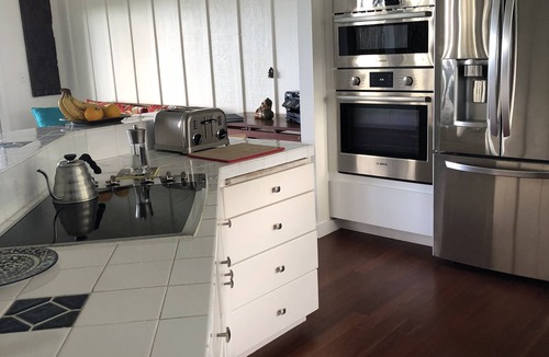 Pauwela Bed & Breakfast | North shore Maui B and B room 1.