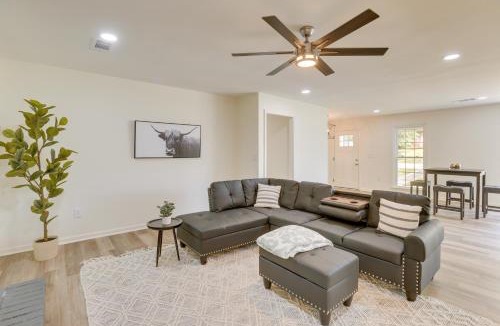 Northport House | Northport Game Day Getaway 5 Mi to University!