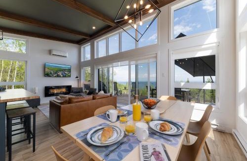 Saint Irenee Villa | Oasis by the River