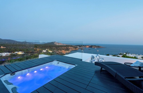 Sant Josep de sa Talaia Villa | Oasis of Luxury & Style, Premier Gated Community, Incredible Vibe, Sea Views