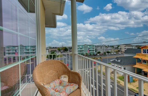Seaside Heights House | Ocean Block, 4 minutes walk to beach and boardwalk, 7 minutes to Amusement Park