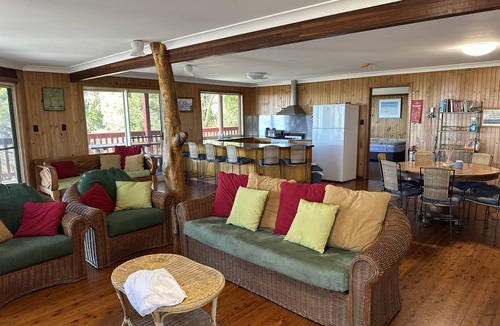 Orchid Beach House | Ocean View Holiday Home Orchid Beach | Phippsy's On Fraser | Sleeps 20 people!