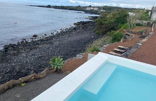 Pico Island House | Ocean View Pico