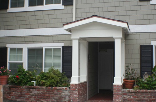 Eastern Malibu Apartment | Oceanfront Cottage On Sandy Carbon Beach – Pelican