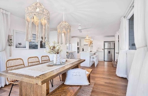 Burnett Heads House | OceanMist Holiday Home - beachfront property!n
