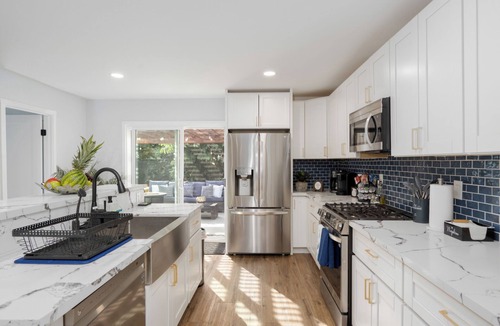 San Luis Rey House | Oceanside House 4bedroom 2bath WiFi, AC, Game Room, 4 Miles to Beach & Carlsbad
