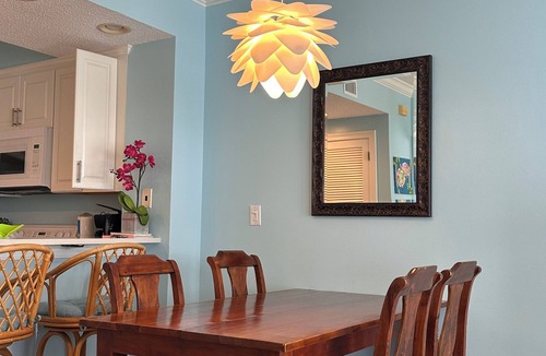 Orange Beach Condo | Oct Beach Escape Spacious 1BR/1.5BA Condo Steps from the Ocean-Snowbirds Welcome