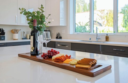 Melrose House | Ogden Oasis by AvantStay | Pool, Hot Tub, Large Yard | Steps to Melrose Avenue!