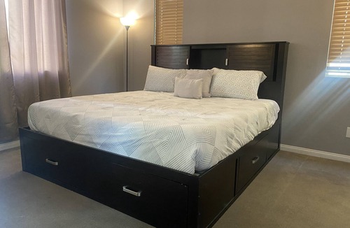 West Athens Hostel | Olive Glen
