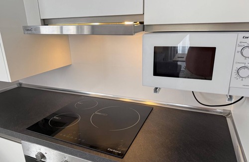 Bailen-Miraflores Apartment | ONE BEDROOM FLAT .