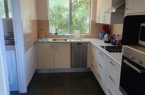 Narrabeen Apartment | One bedroom unit On the first floor Great view of narrabeen Lakes Walk to beach