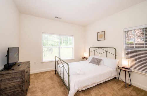 Wendover - Sedgewood Apartment | Open and Brilliant 2BR with Balcony and Gym