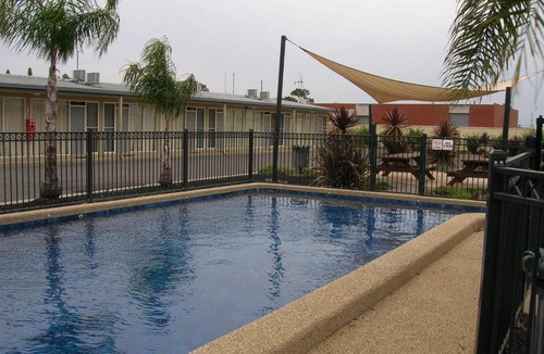 Shepparton Hotel | Overlander Hotel Motel