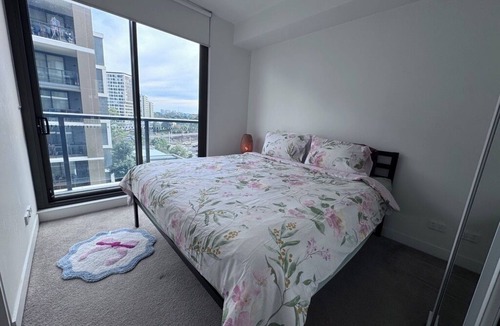 North Ryde Apartment | Own Bedroom with Private Bathroom next to Metro Station