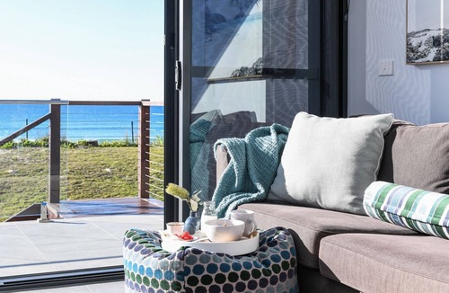 Wooli House | Pacific Dawn on The Beach Two