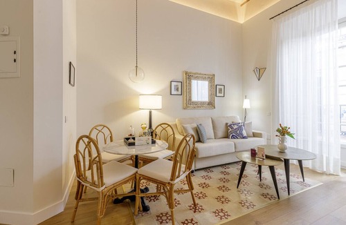 La Goleta Apartment | Palacio Vegafuente 1.1